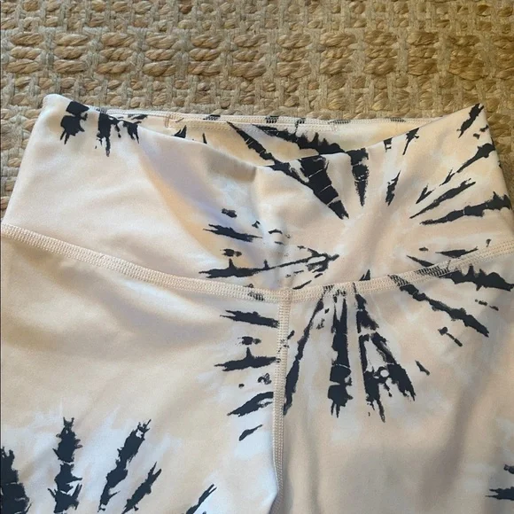 Nike Black and Cream Dri-FIT Shorts - Picture 4 of 6